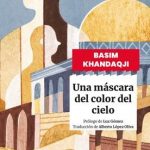 Una máscara del color del cielo